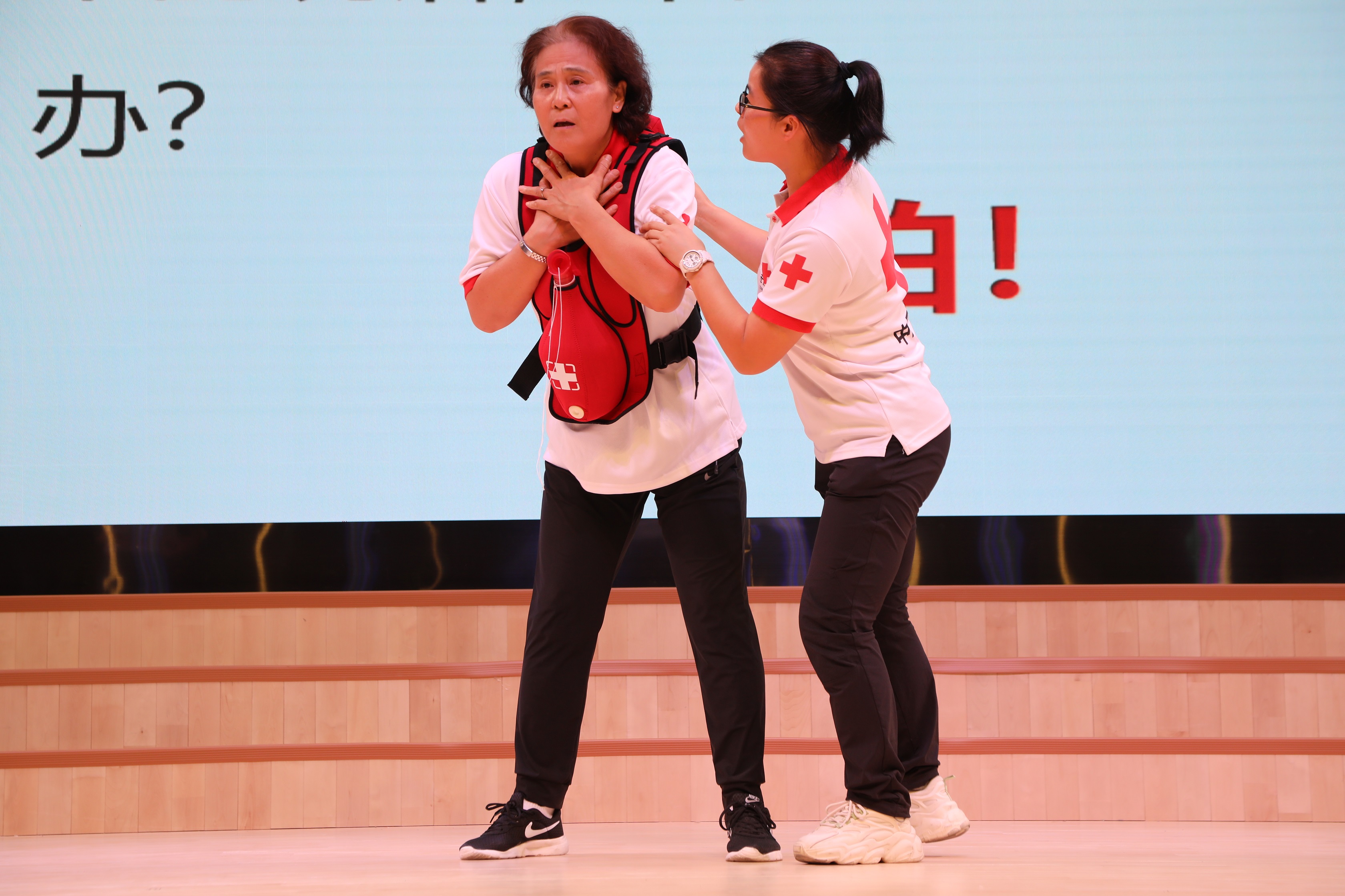 f6055aff-e4bb-43dc-949f-c0aacf7fee4e.jpg