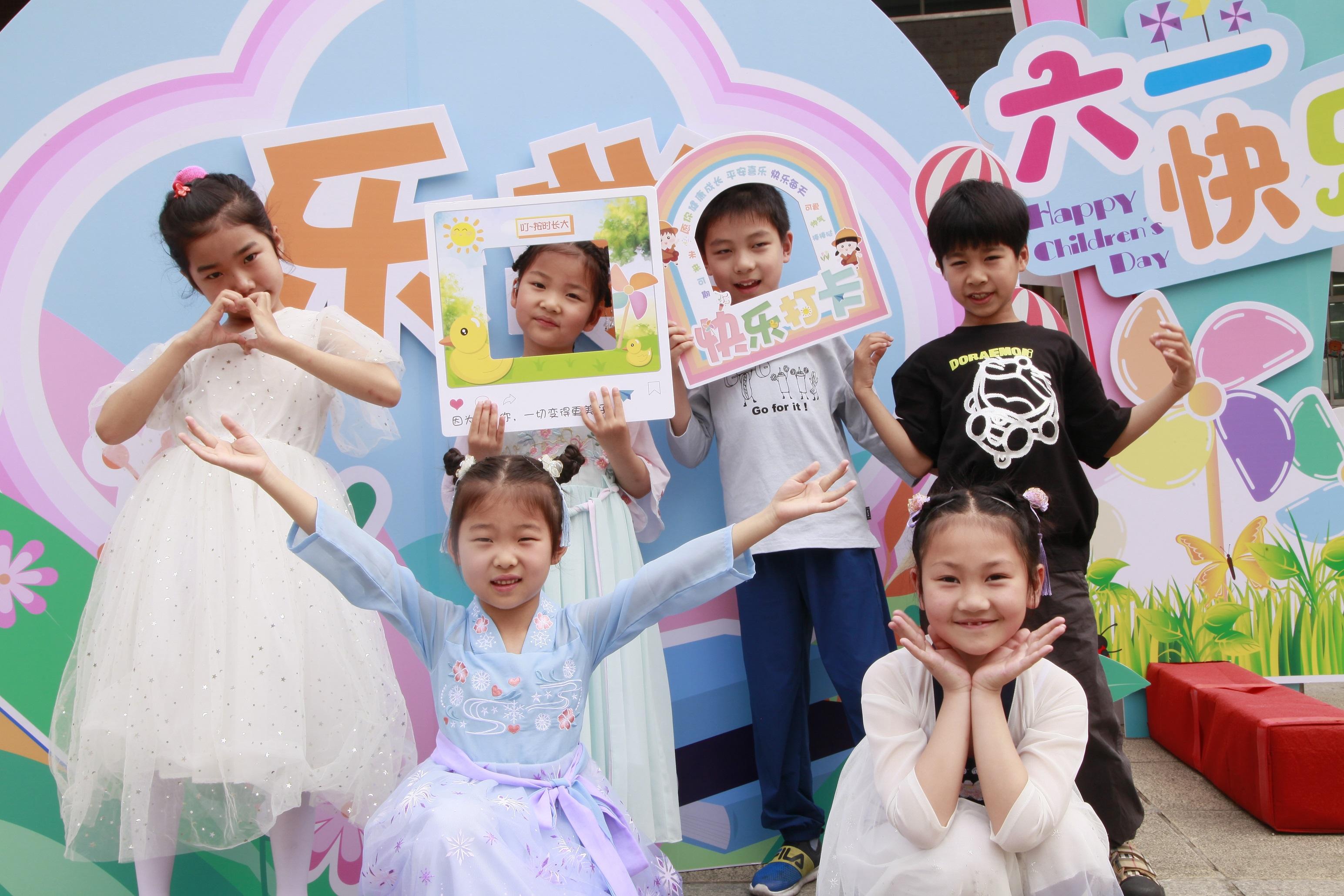 5f6cac69-003f-49d3-9ae9-5b82151625fb.jpg
