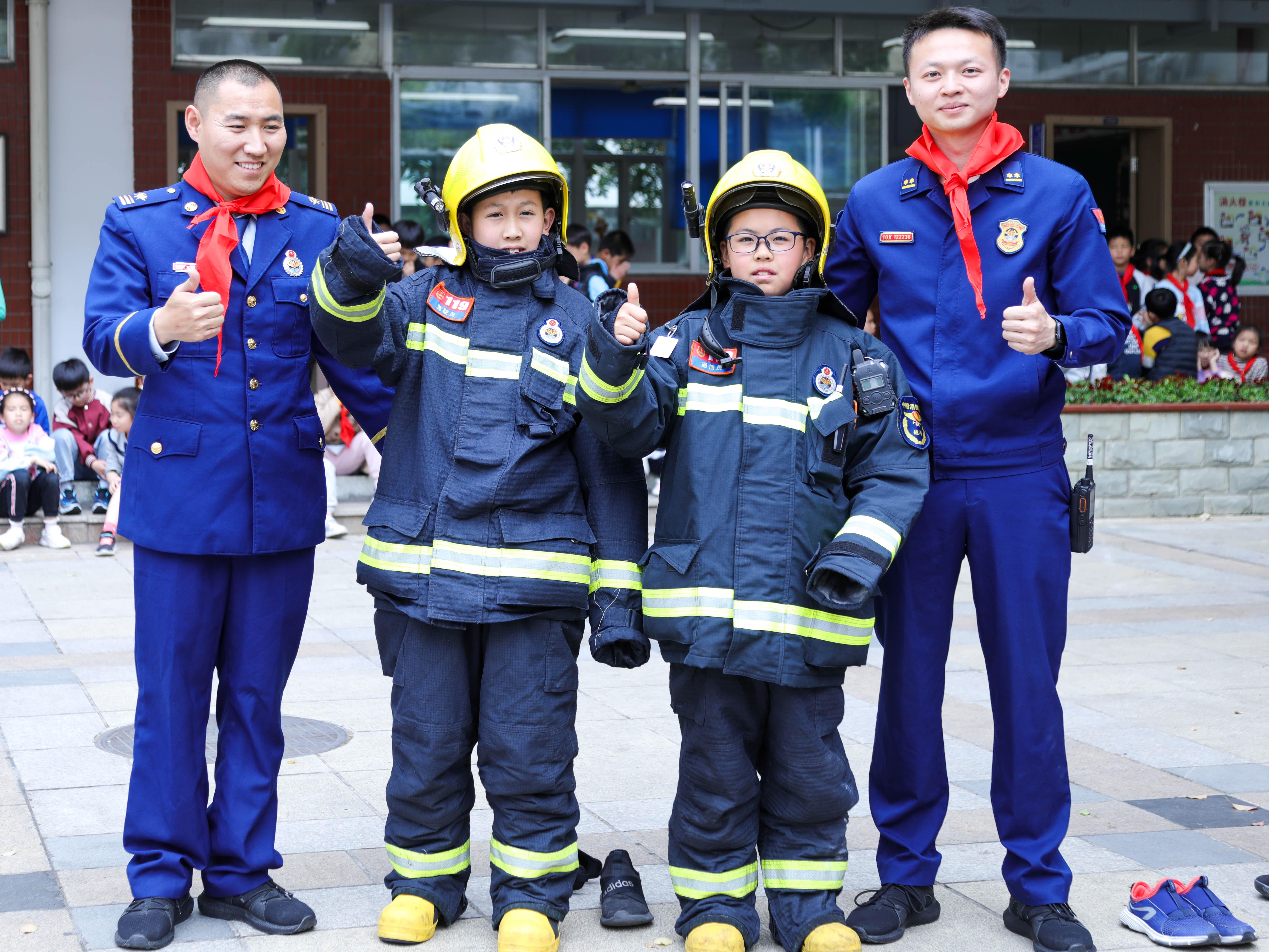 91177f76-bec7-4bc1-ad95-448e092b7dc4.jpg